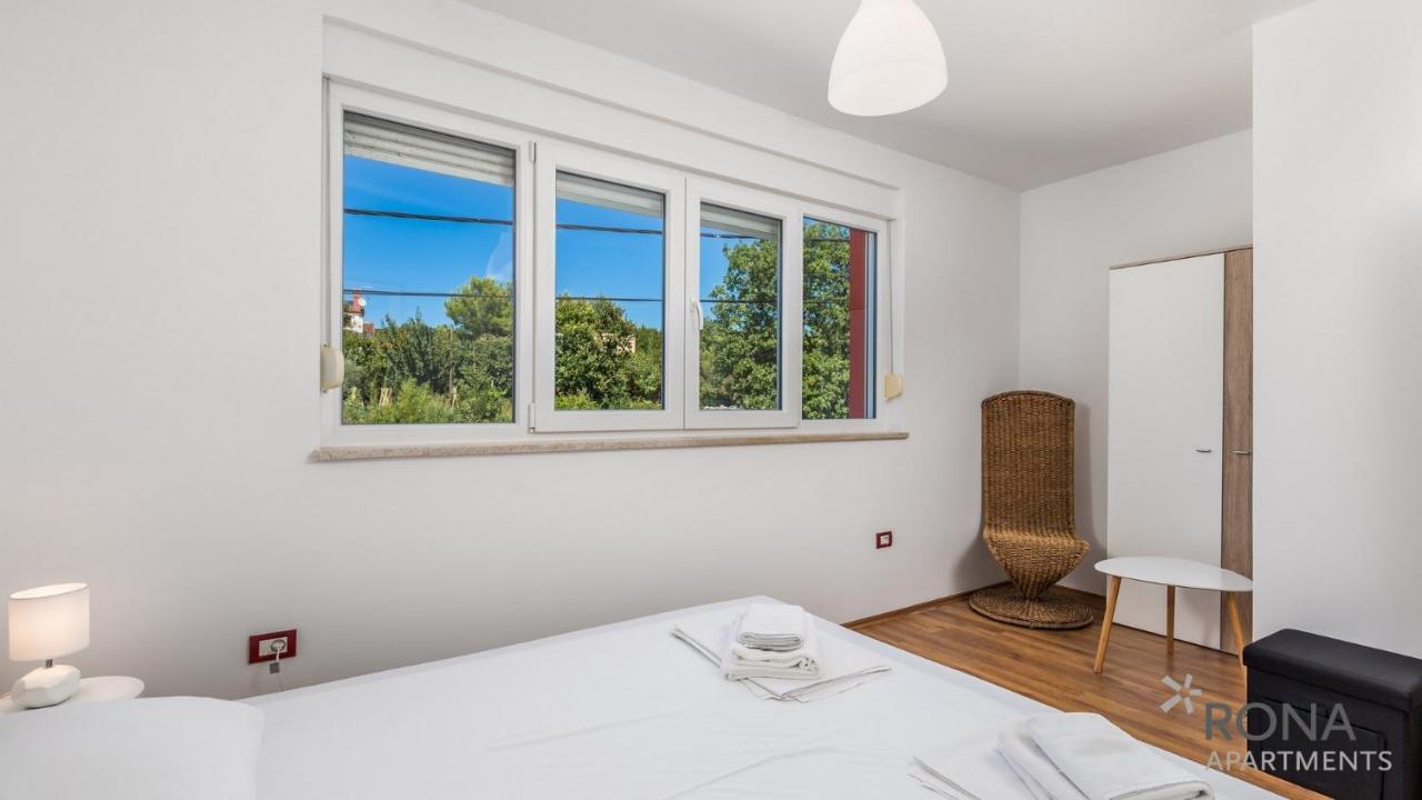 Rona apartment Denis Umag Eksteriør billede