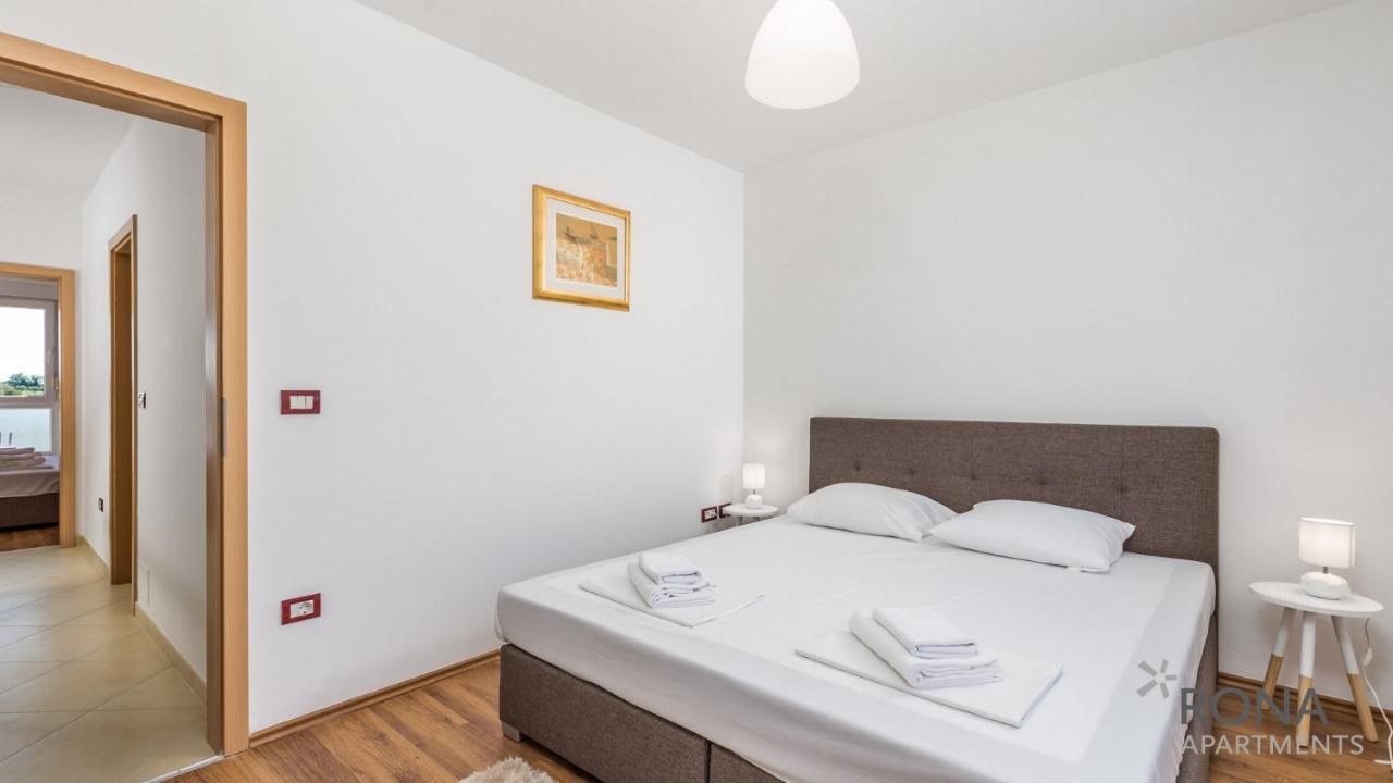 Rona apartment Denis Umag Eksteriør billede
