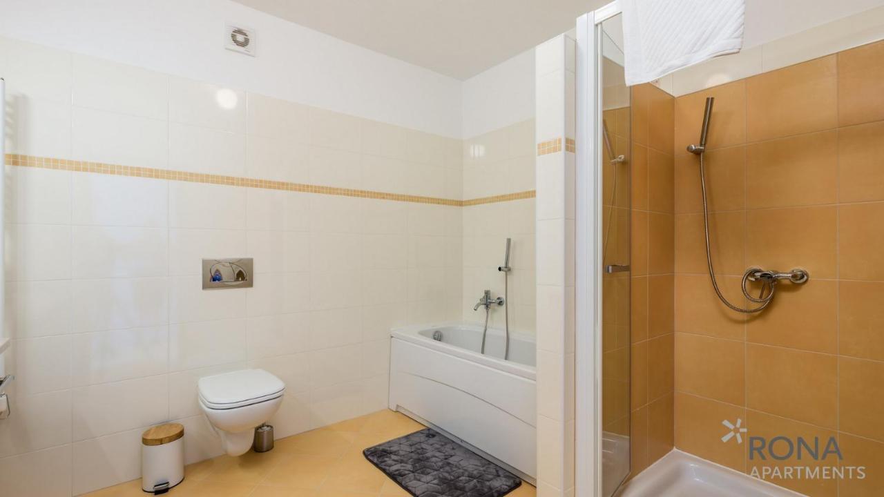 Rona apartment Denis Umag Eksteriør billede